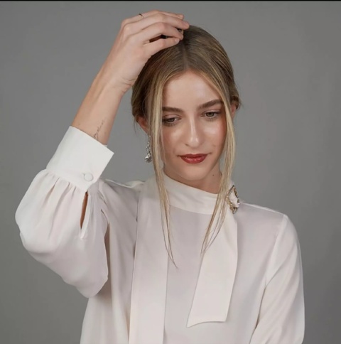 BŁYSKAWICZNY RETUSZ H646 puder do tuszowania odrostów INSTANT RETOUCH HAIR KOLOR Jasny blond